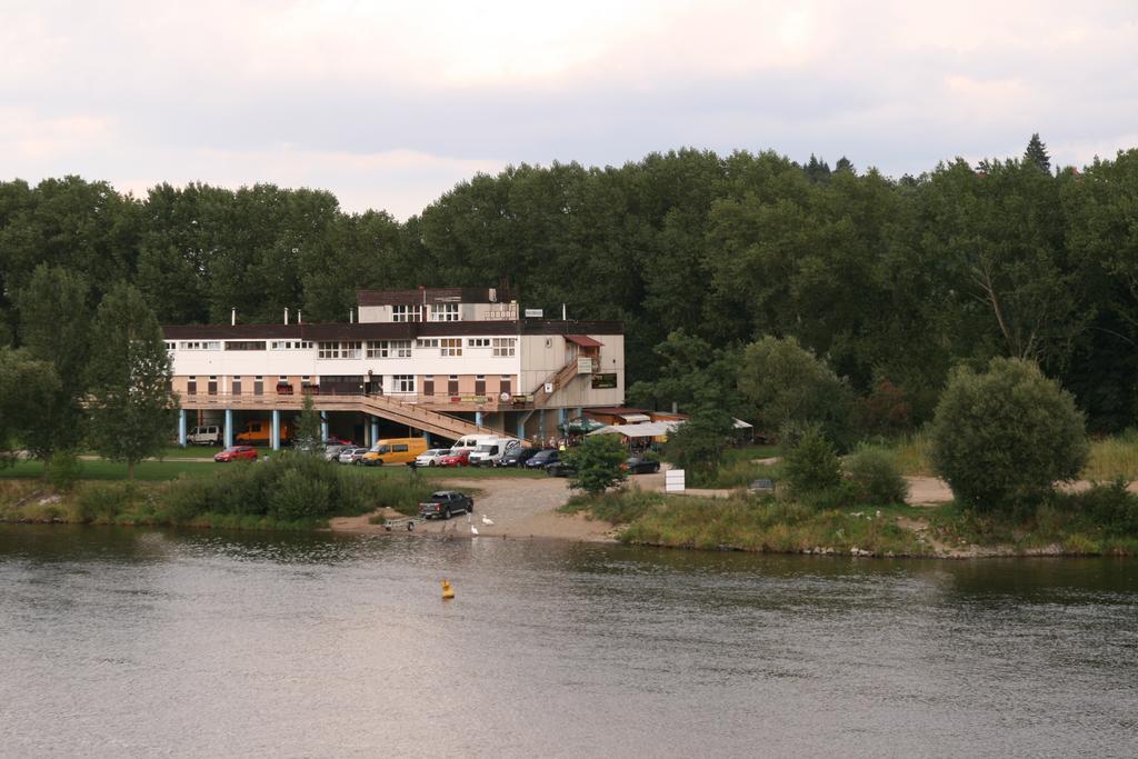 Hostel Boathouse Praga Exterior foto